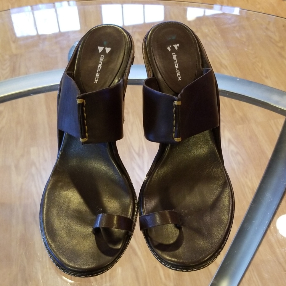 Wedge sandals